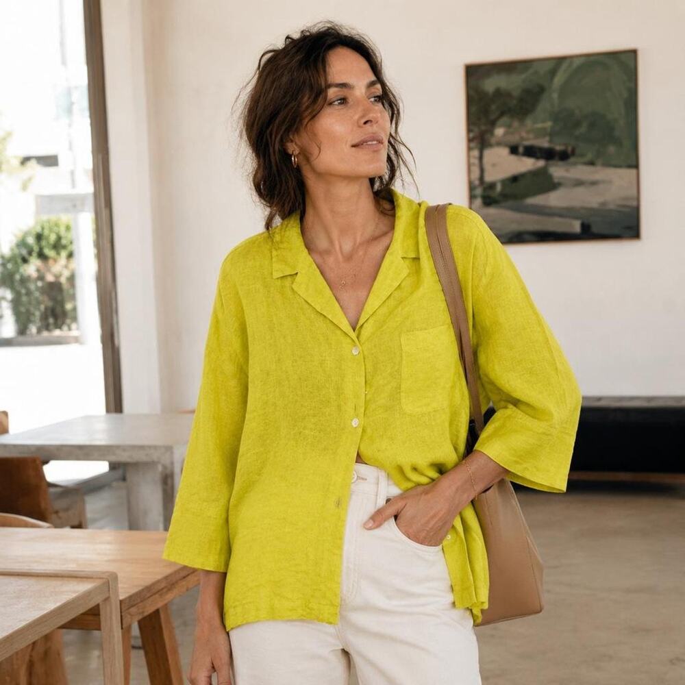 Chico’s Design Chartreuse Linen Silk Button Up Blouse Size 3 XL
